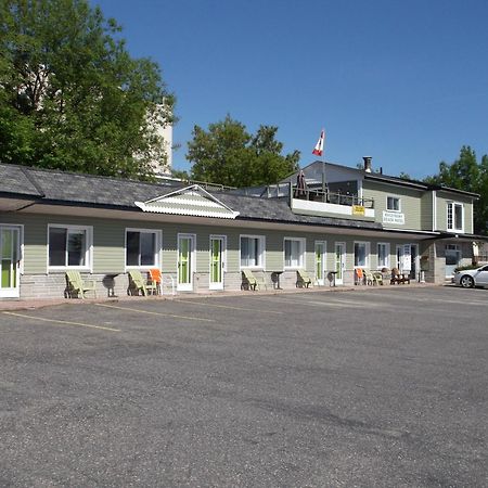 Haileybury Beach Motel Extérieur photo