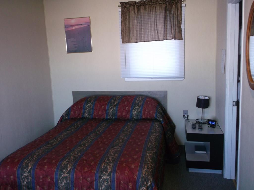 Haileybury Beach Motel Chambre photo